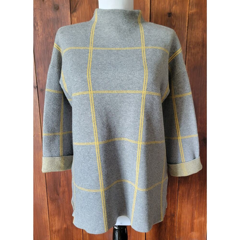 Gray & Yellow Windowpane Knit Top